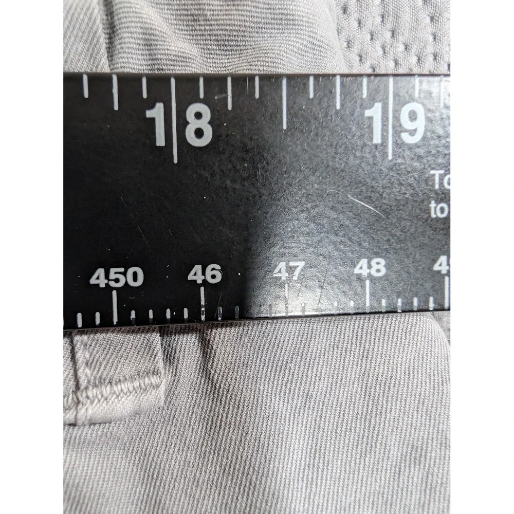 UNTUCKit shorts mens